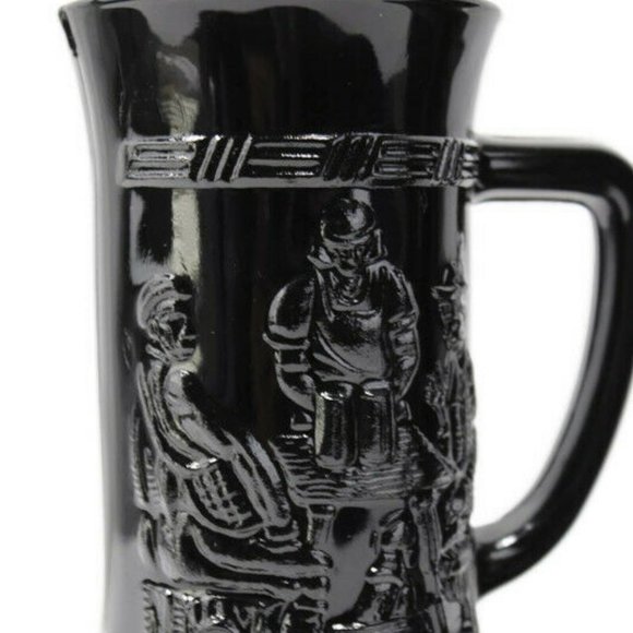 Japanese Black Ceramic Tall Mug Soldier Print - Picture 4 of 6